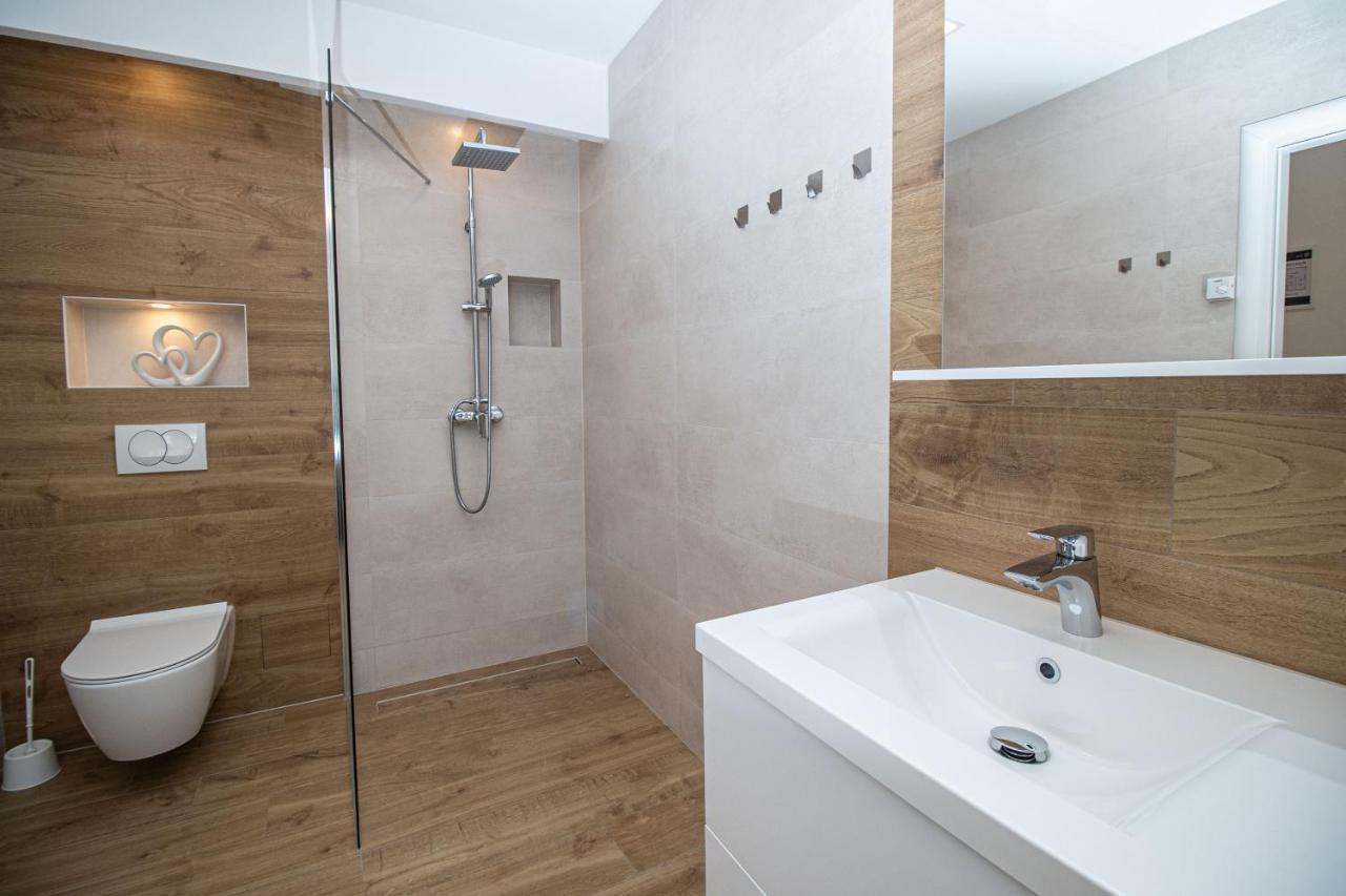 Apartmani Orion - Kasiopeja Vinkovci Exterior foto